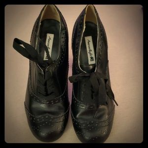 American Eagle shoes